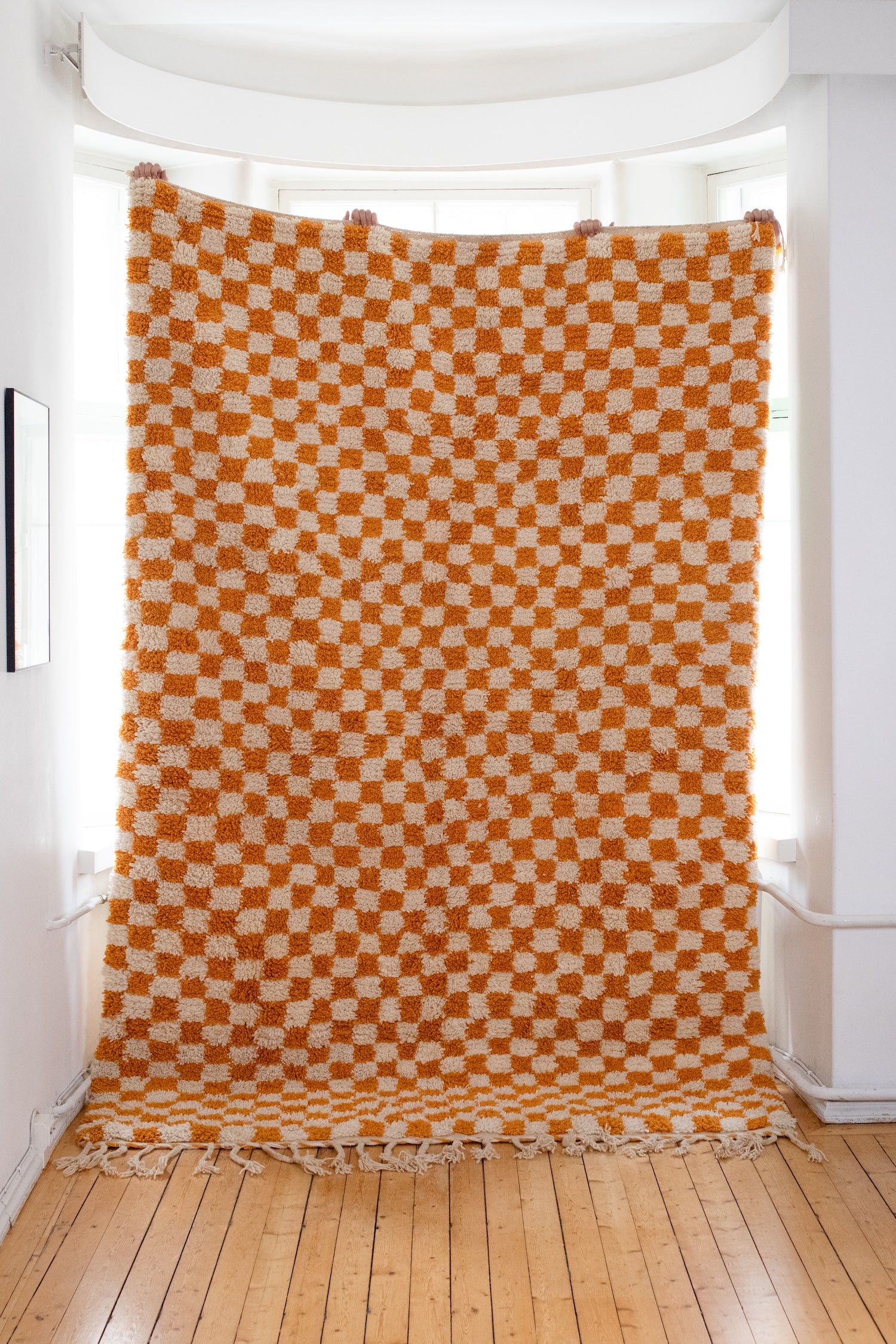 Mimosa oranssi ruudullinen villamatto<br>300cm x 200cm