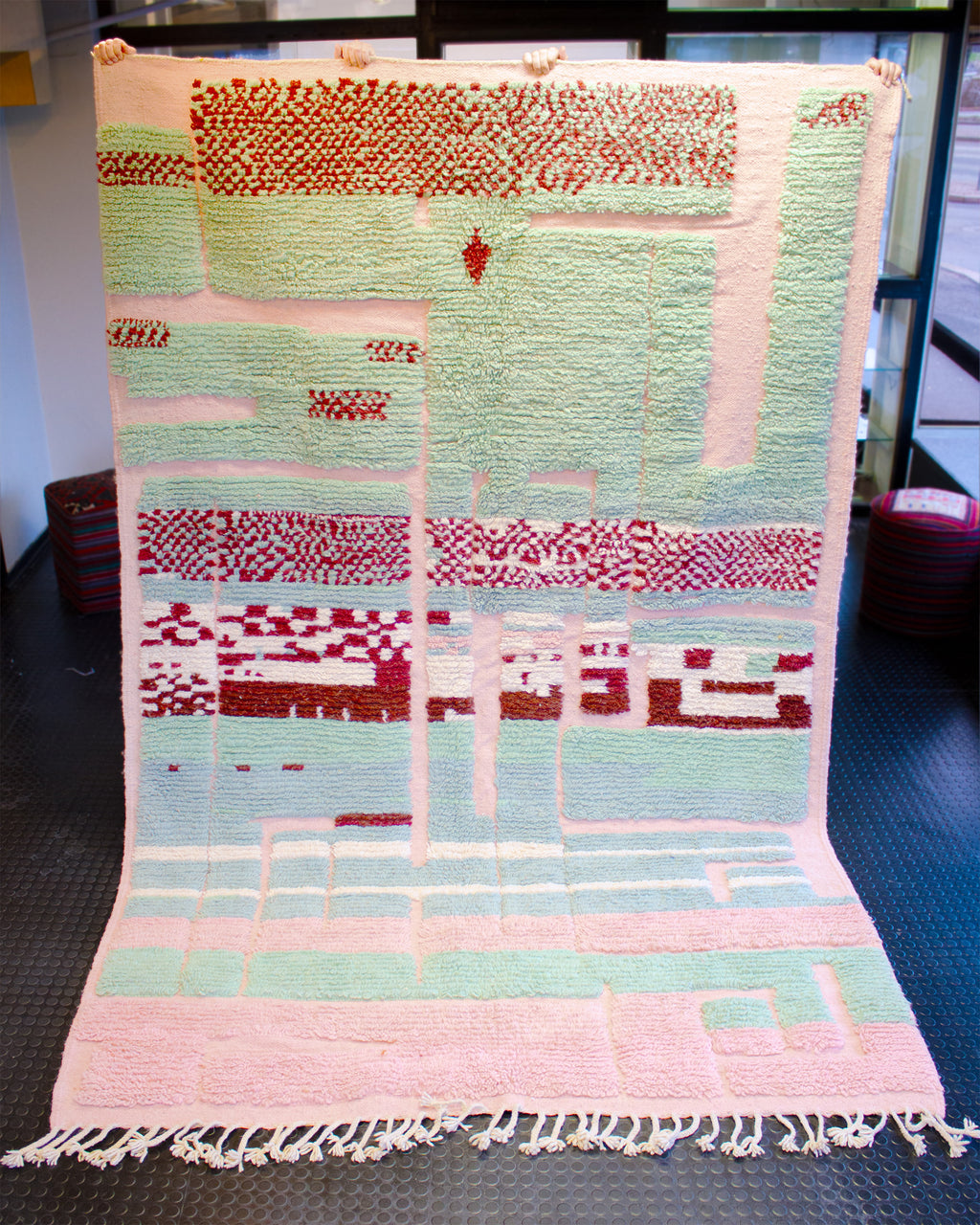 värikäs villamatto