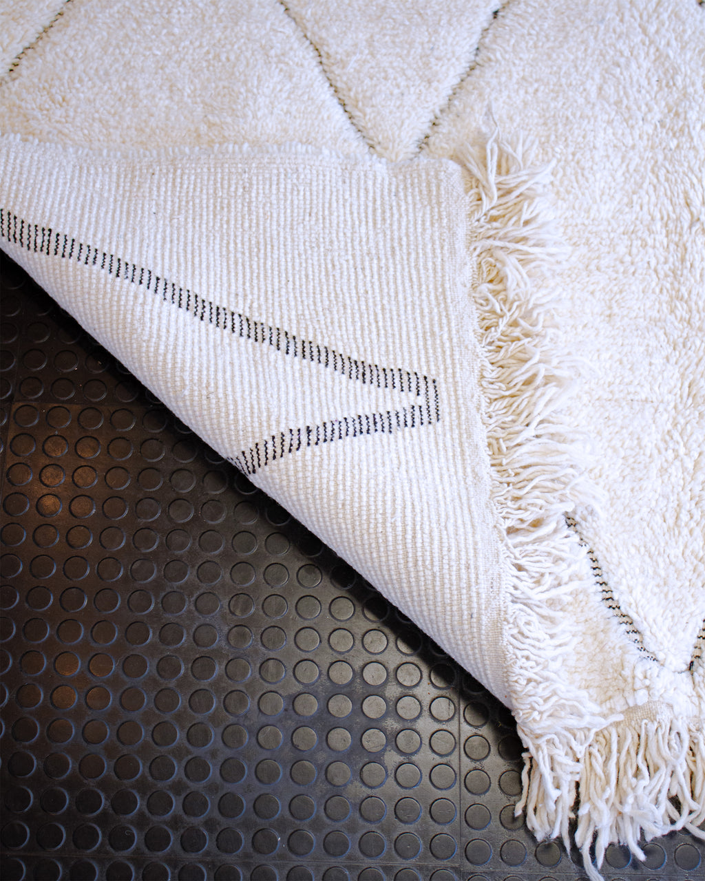 valkoinen villamatto