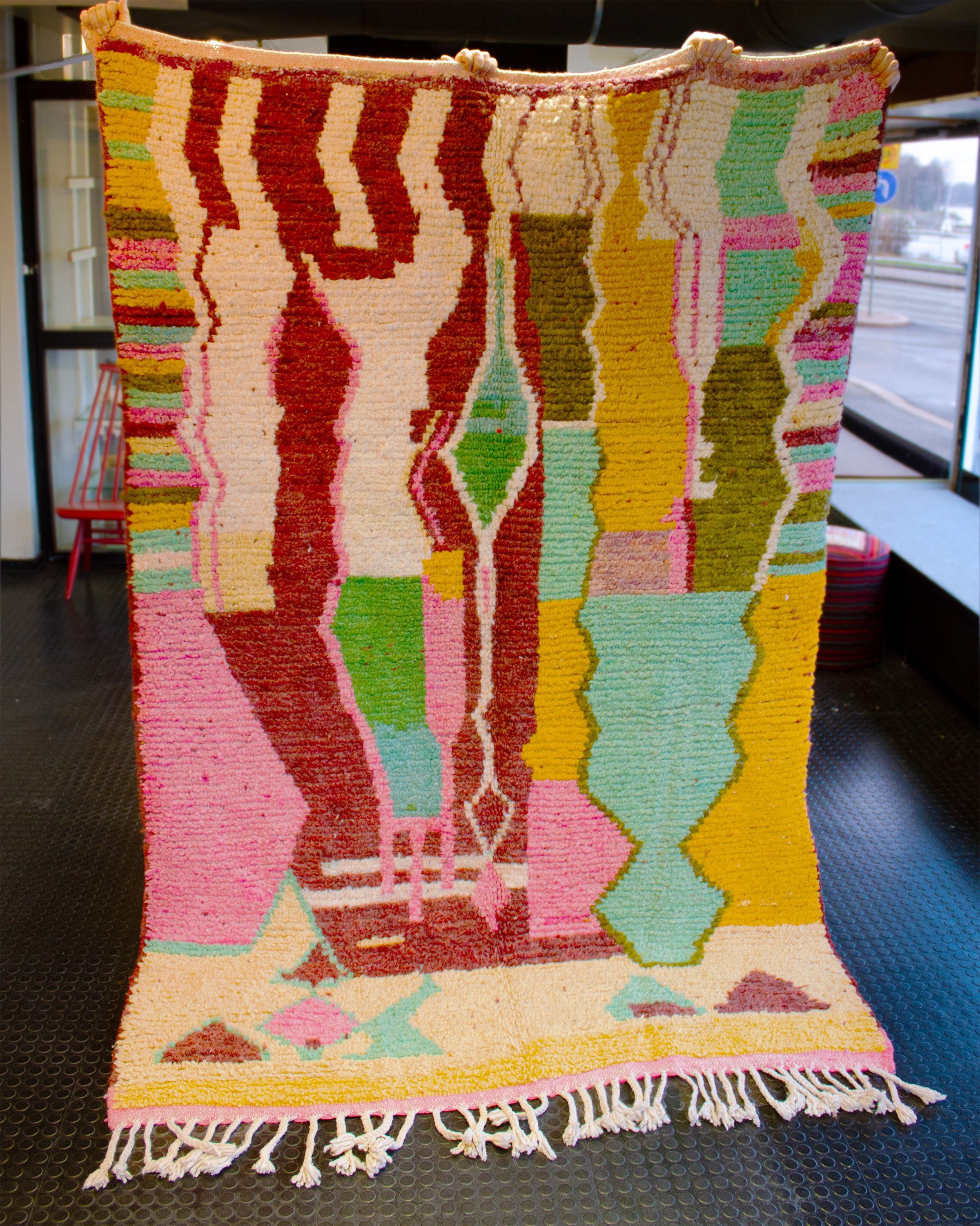 värikäs villamatto