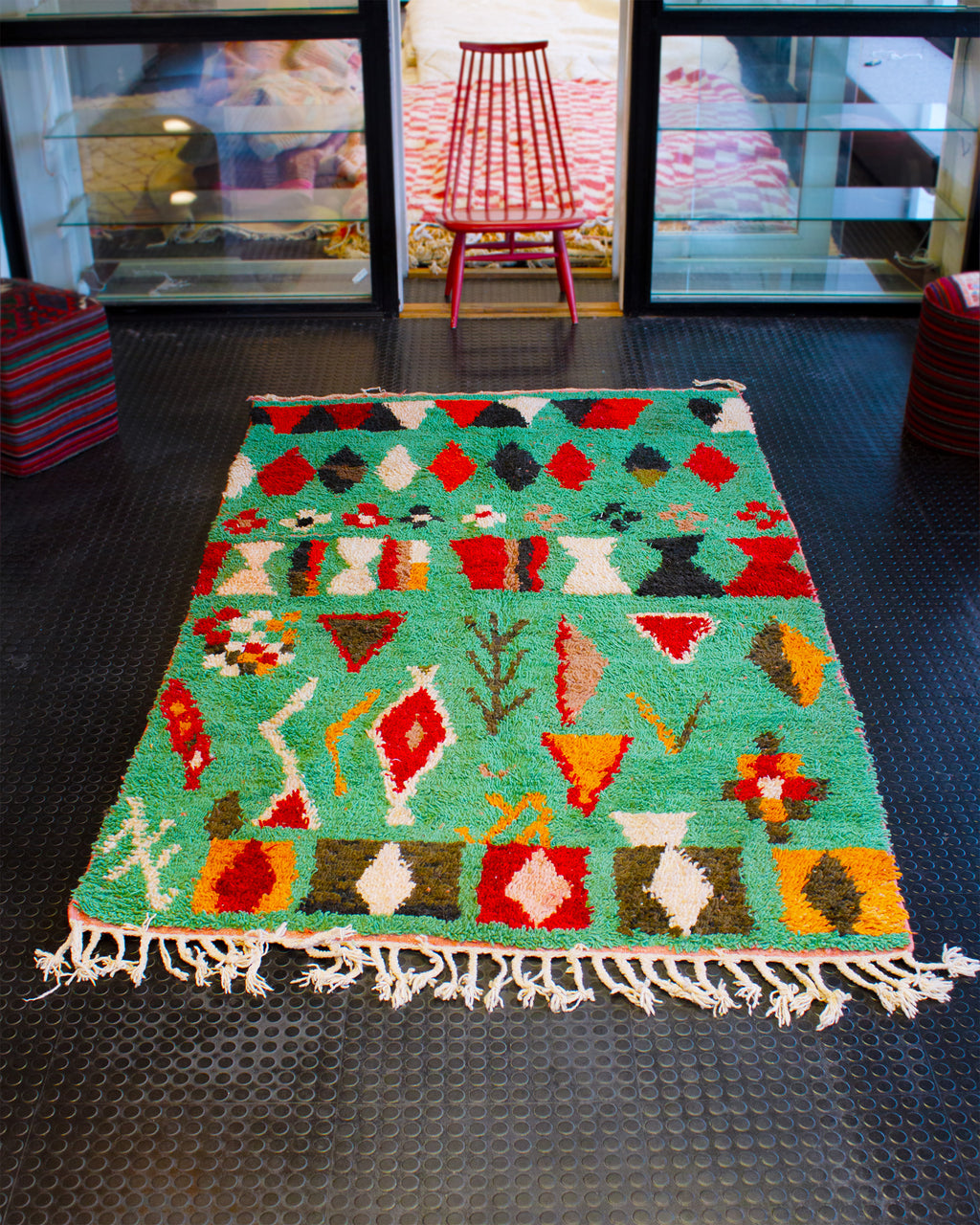 Vihreä marokkolainen matto olohuone