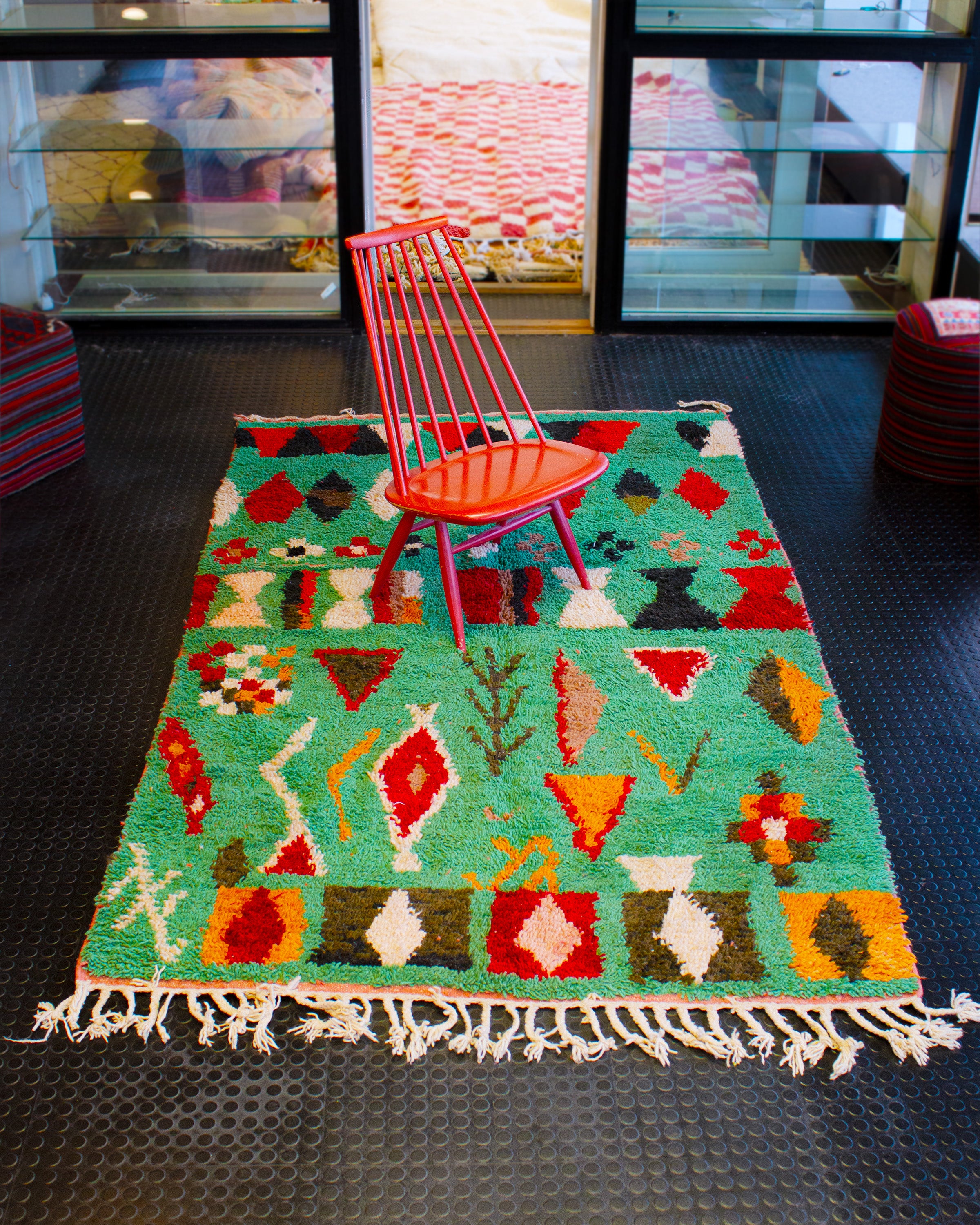 Vihreä matto sisustus