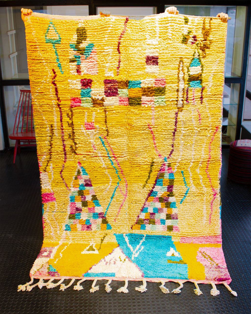 keltainen villamatto