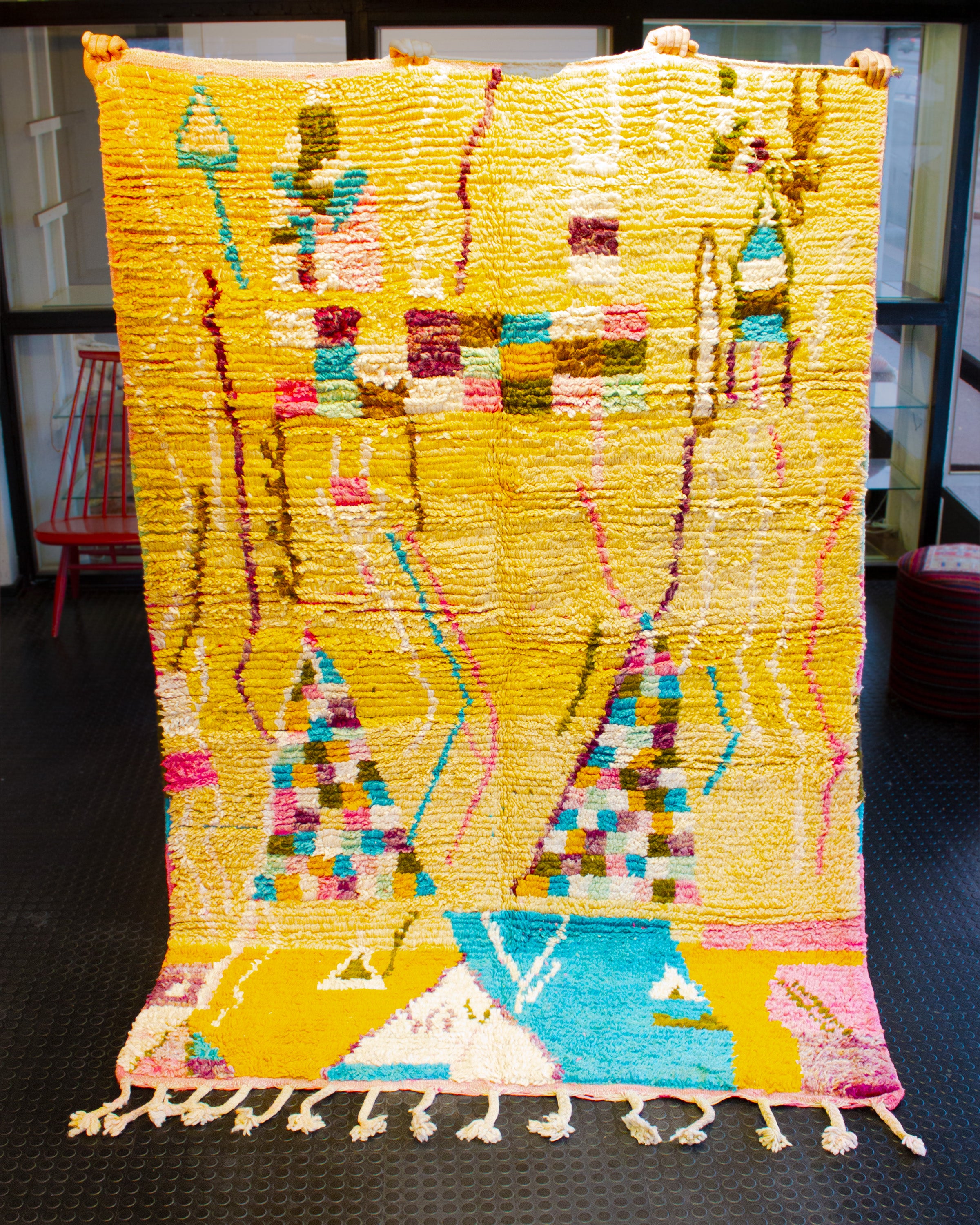 keltainen villamatto