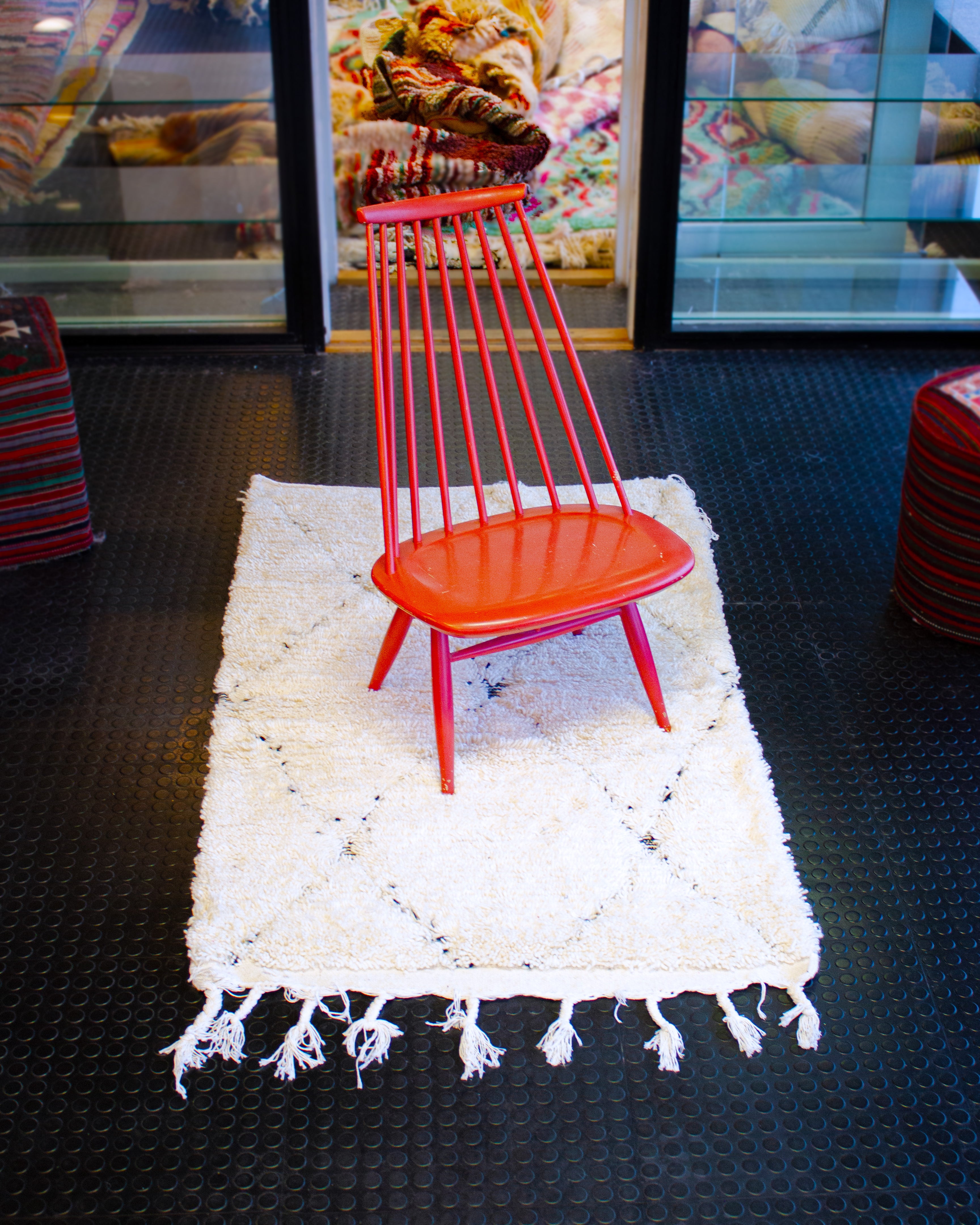 valkoinen matto sisustus