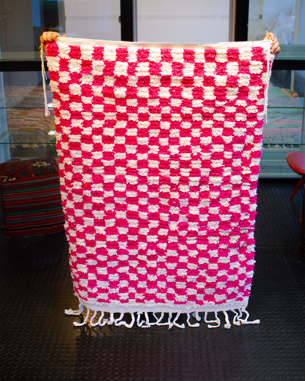 Ruudullinen villamatto