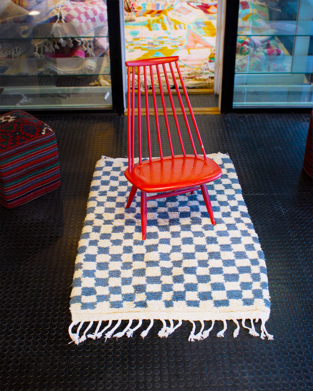 Vaalean sininen ruudullinen villamatto