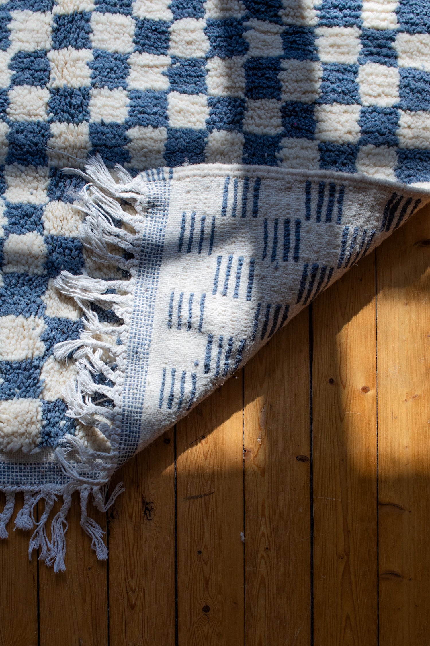 Ruudullinen villamatto<br>165cm x 105 cm