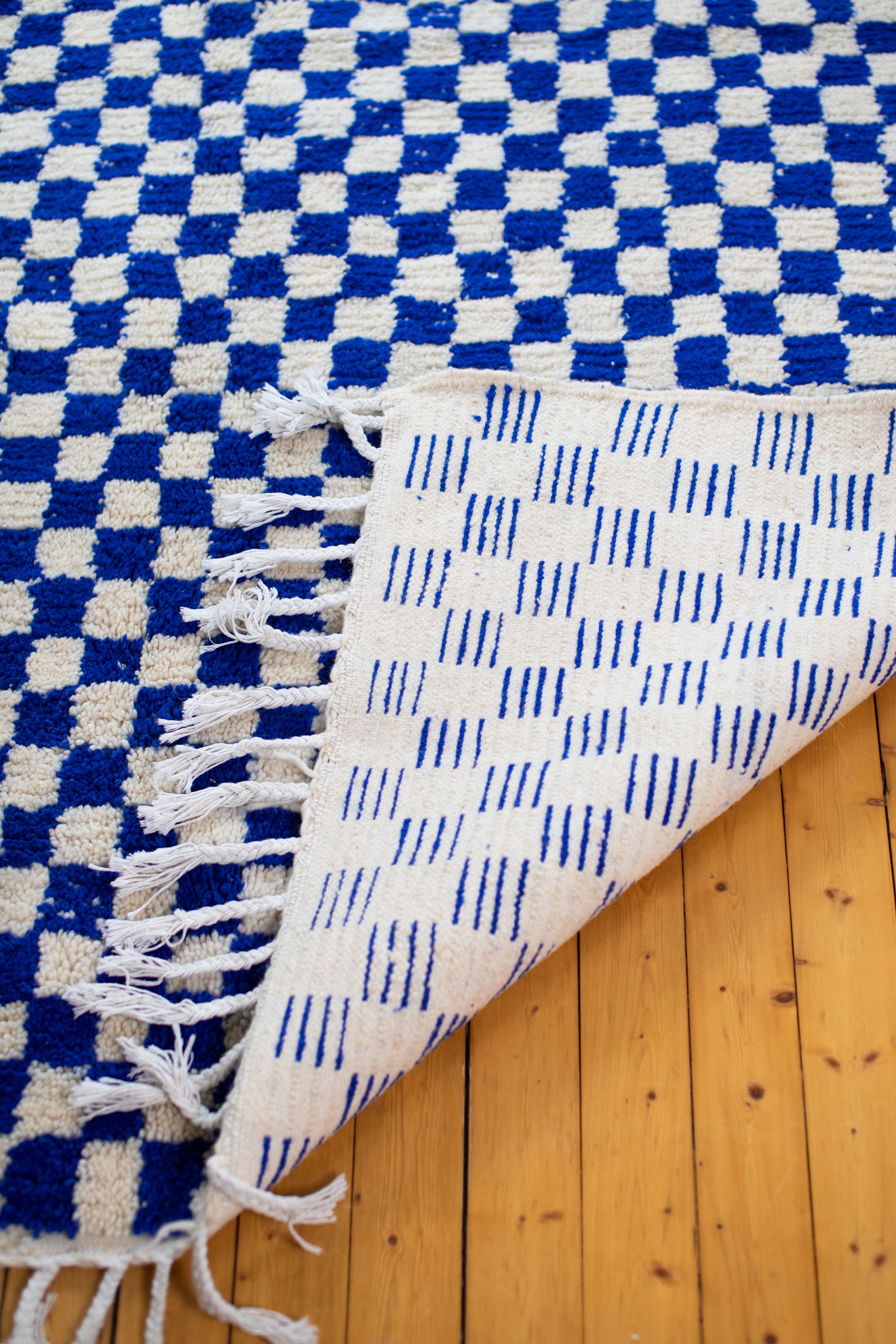 Sininen ruudullinen villamatto<br>300cm x 200cm