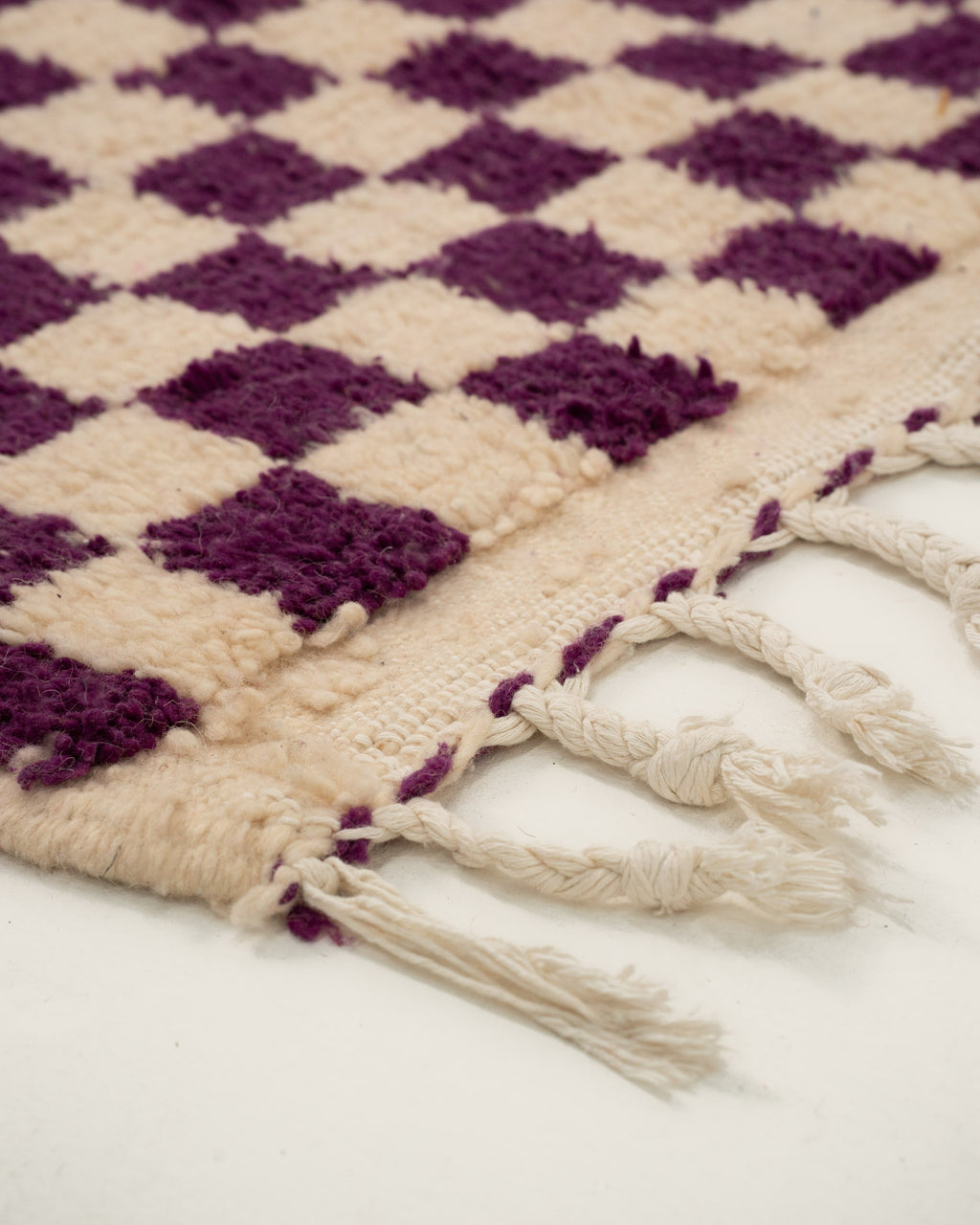 Lila ruudullinen villamatto<br>155cm x 105cm