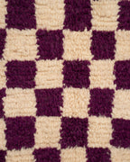 Lila ruudullinen villamatto<br>155cm x 105cm