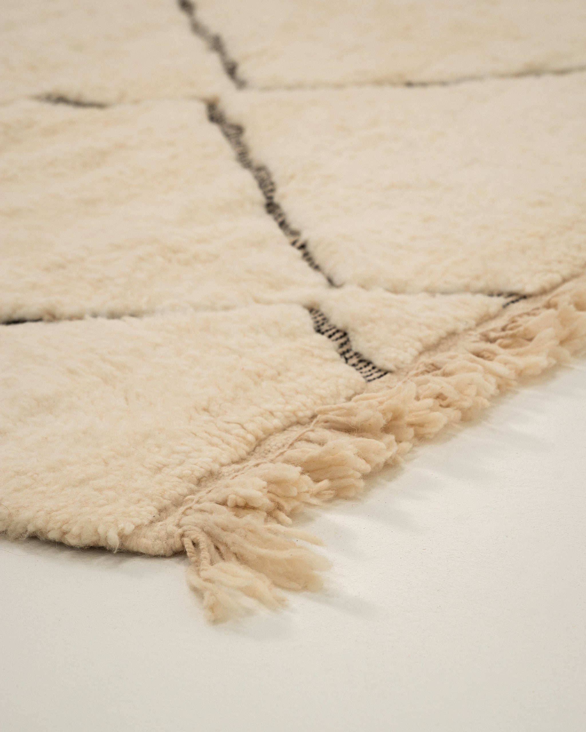 Marokkolainen Beni Ouarain villamatto 325/220cm