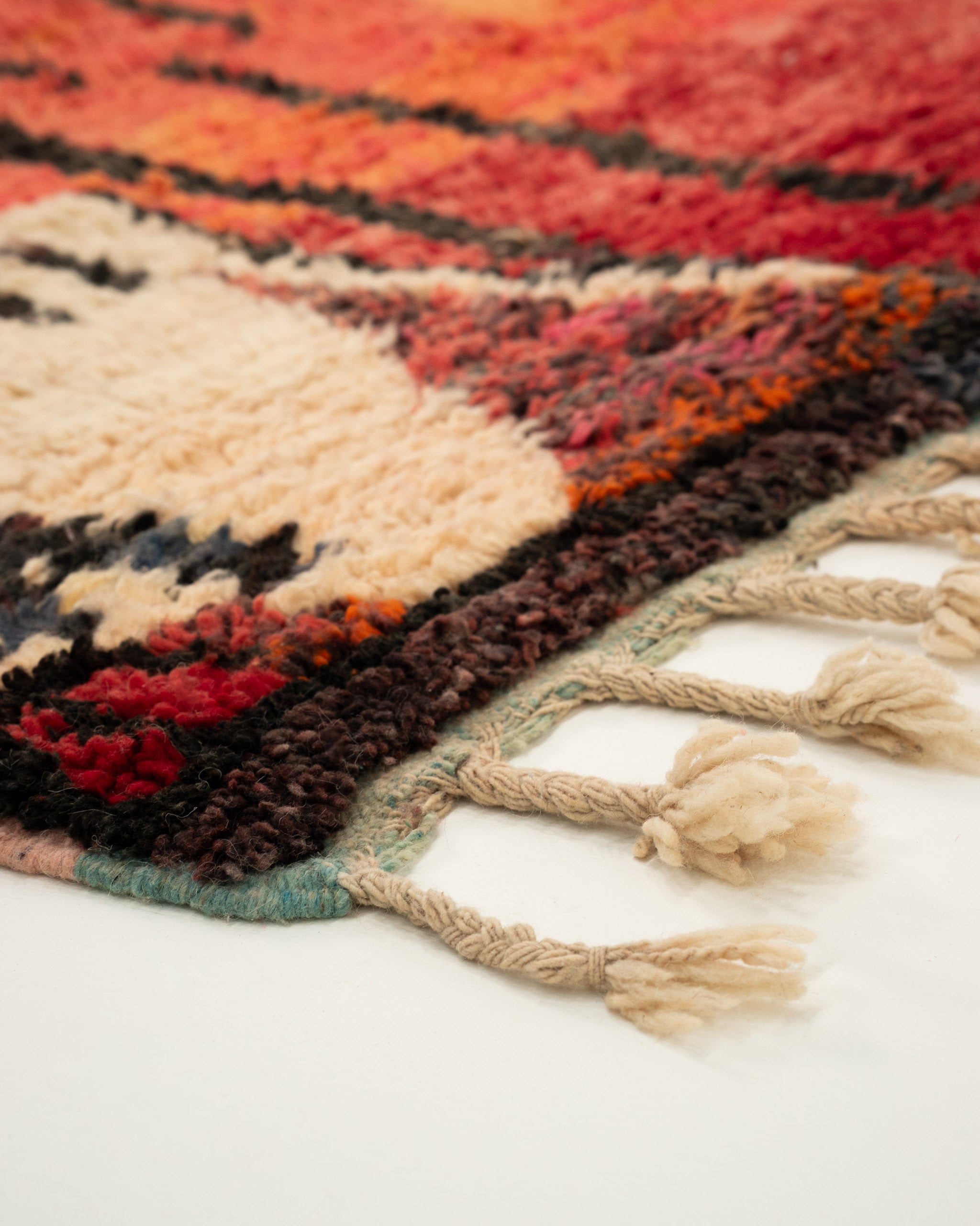 Jamila Boujaad villamatto<br>300cm x 200cm