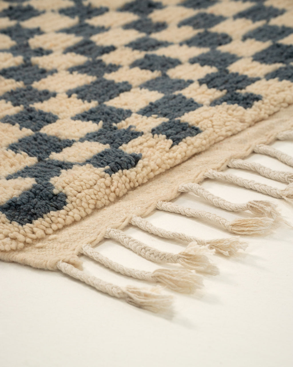 Vaalean sininen ruudullinen villamatto 155cm x 105cm