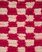 Pinkki ruudullinen villamatto 155cm x 105cm