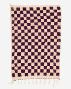 Lila ruudullinen villamatto<br>155cm x 105cm